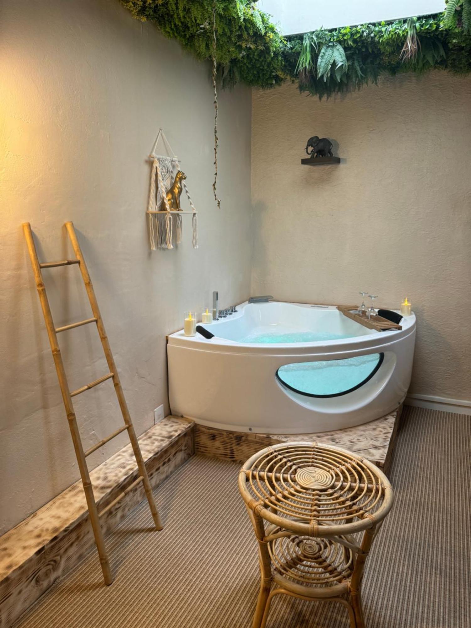 La Jungle De Sissy Bed & Breakfast Saintes-Maries-de-la-Mer Luaran gambar